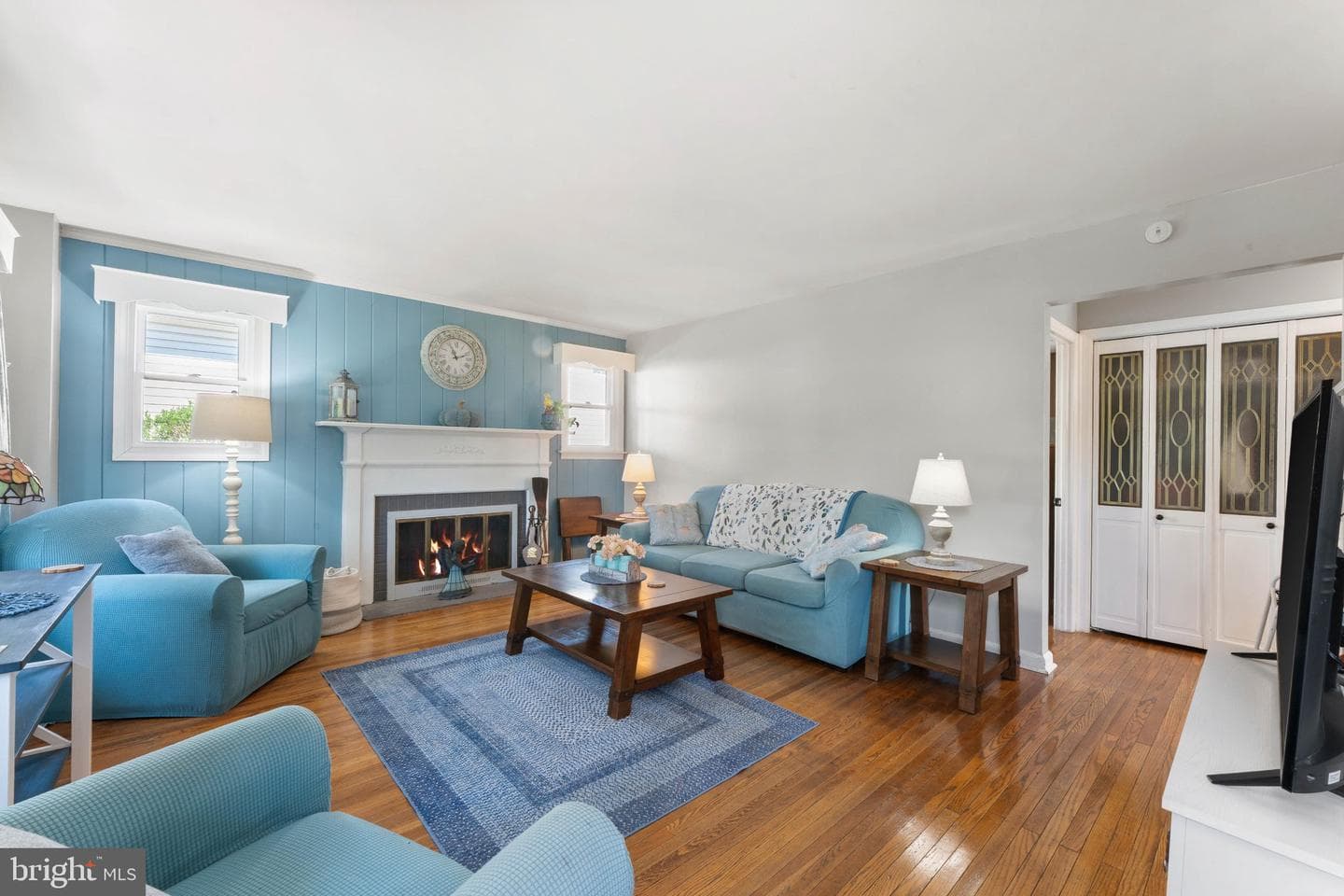 329 Ashland Avenue photo 9