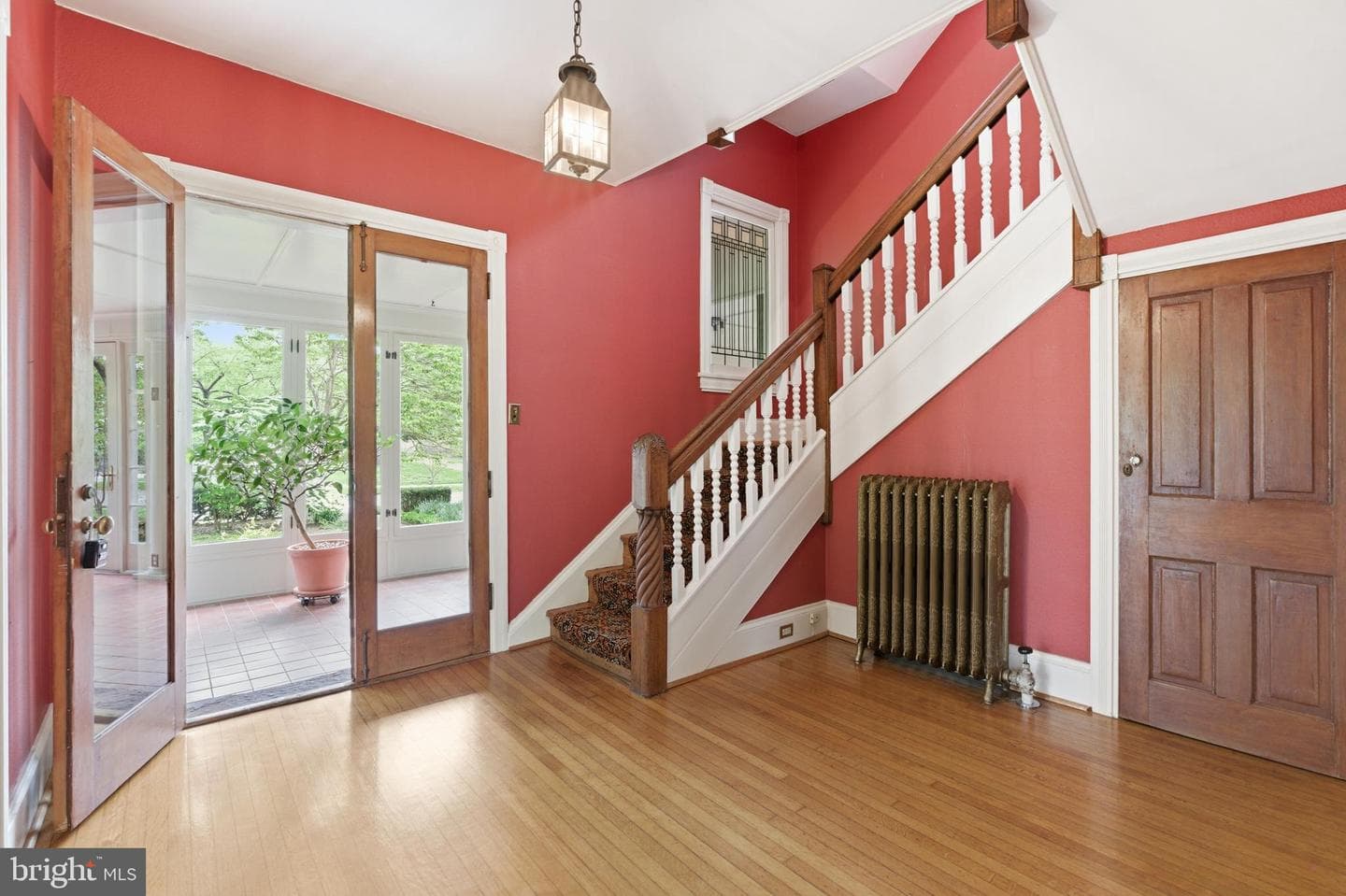 404 Oak Lane photo 5