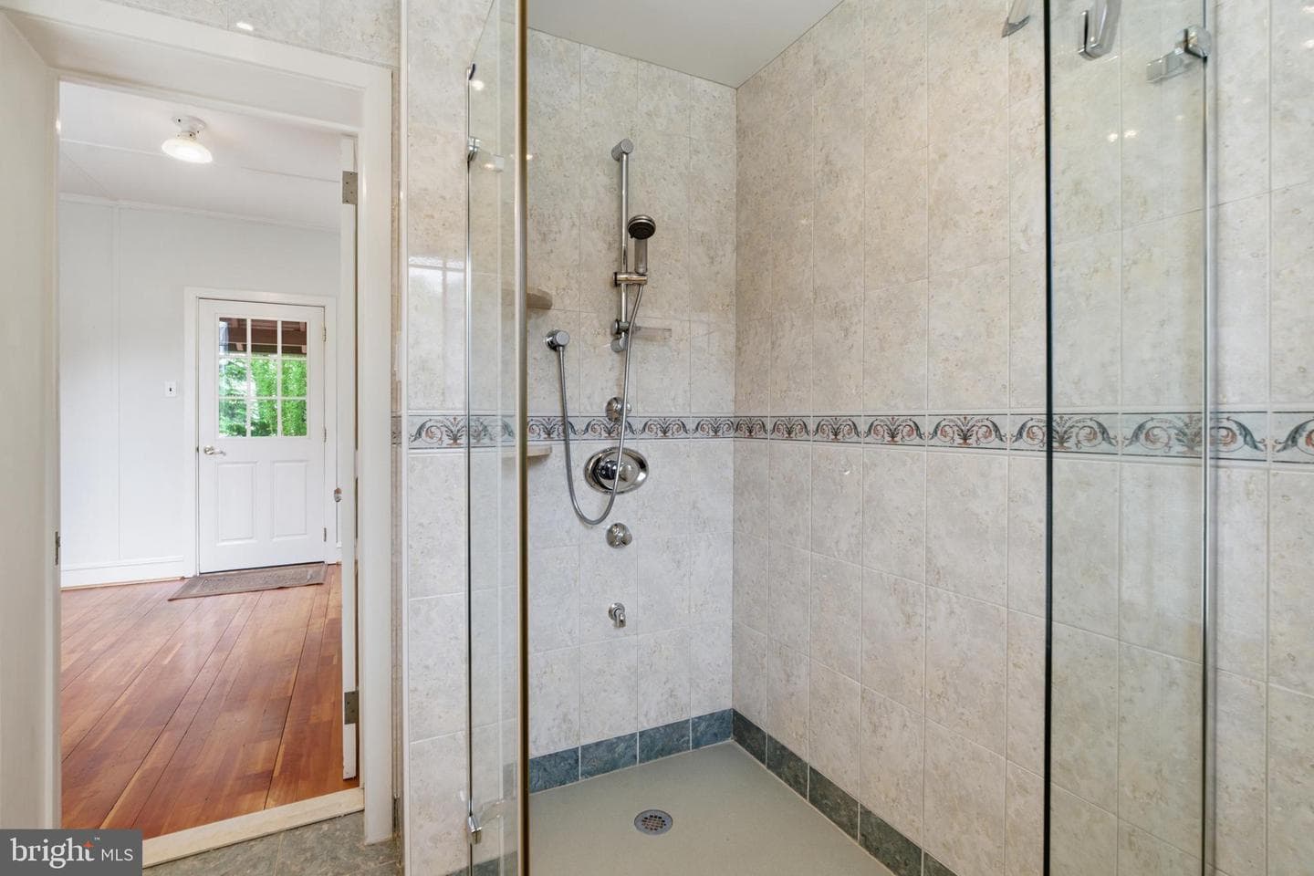 404 Oak Lane photo 6