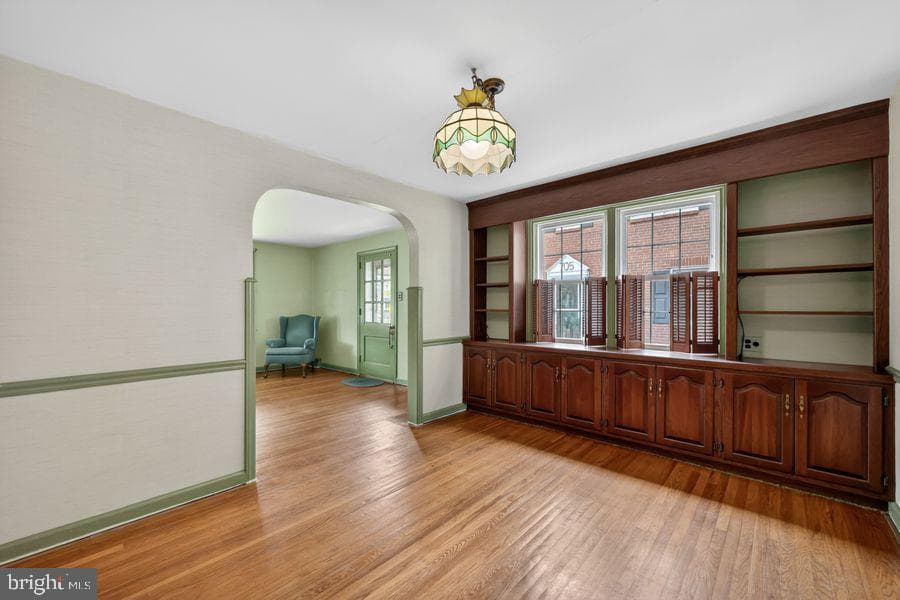 703 Tasker Street photo 6