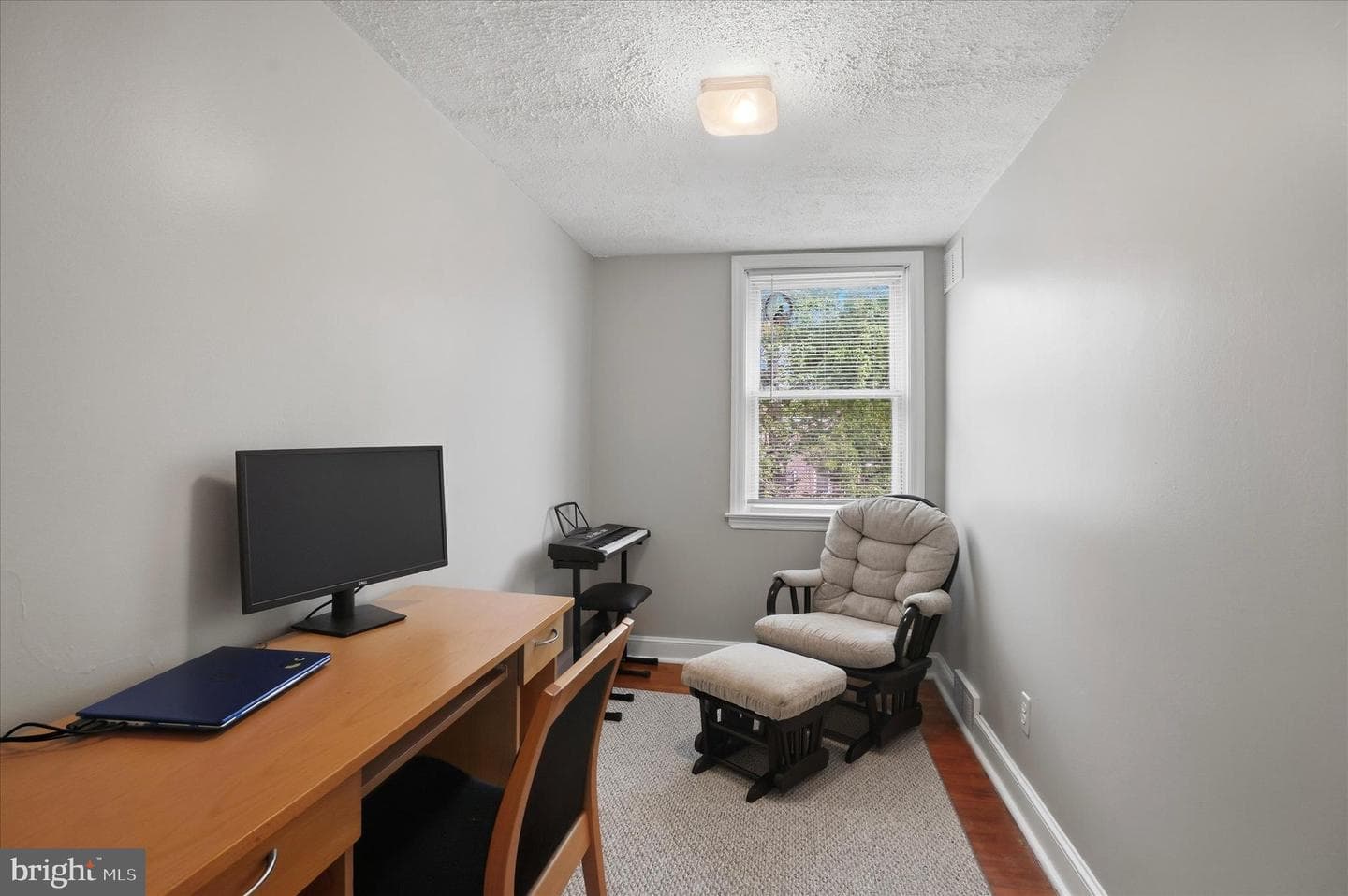 701 Rively Avenue photo 15