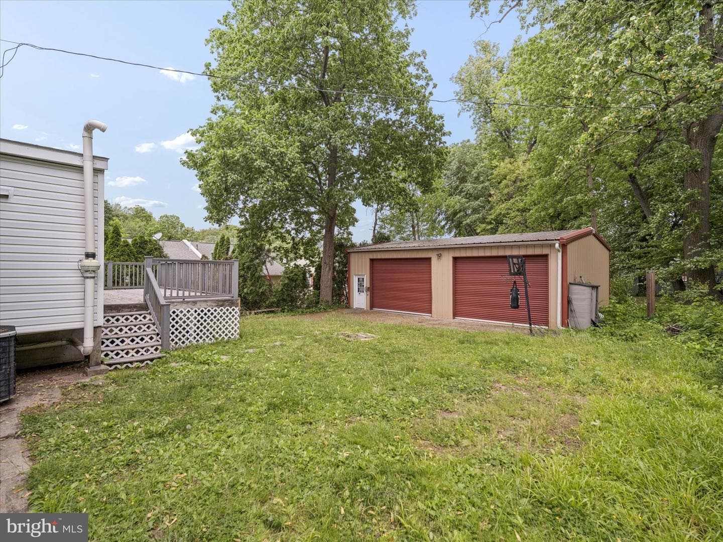 303 W Maryland Avenue photo 29