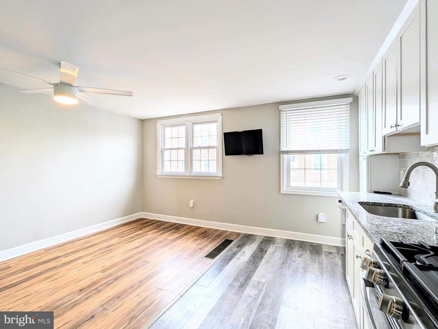 150 W Berkley Avenue photo 10