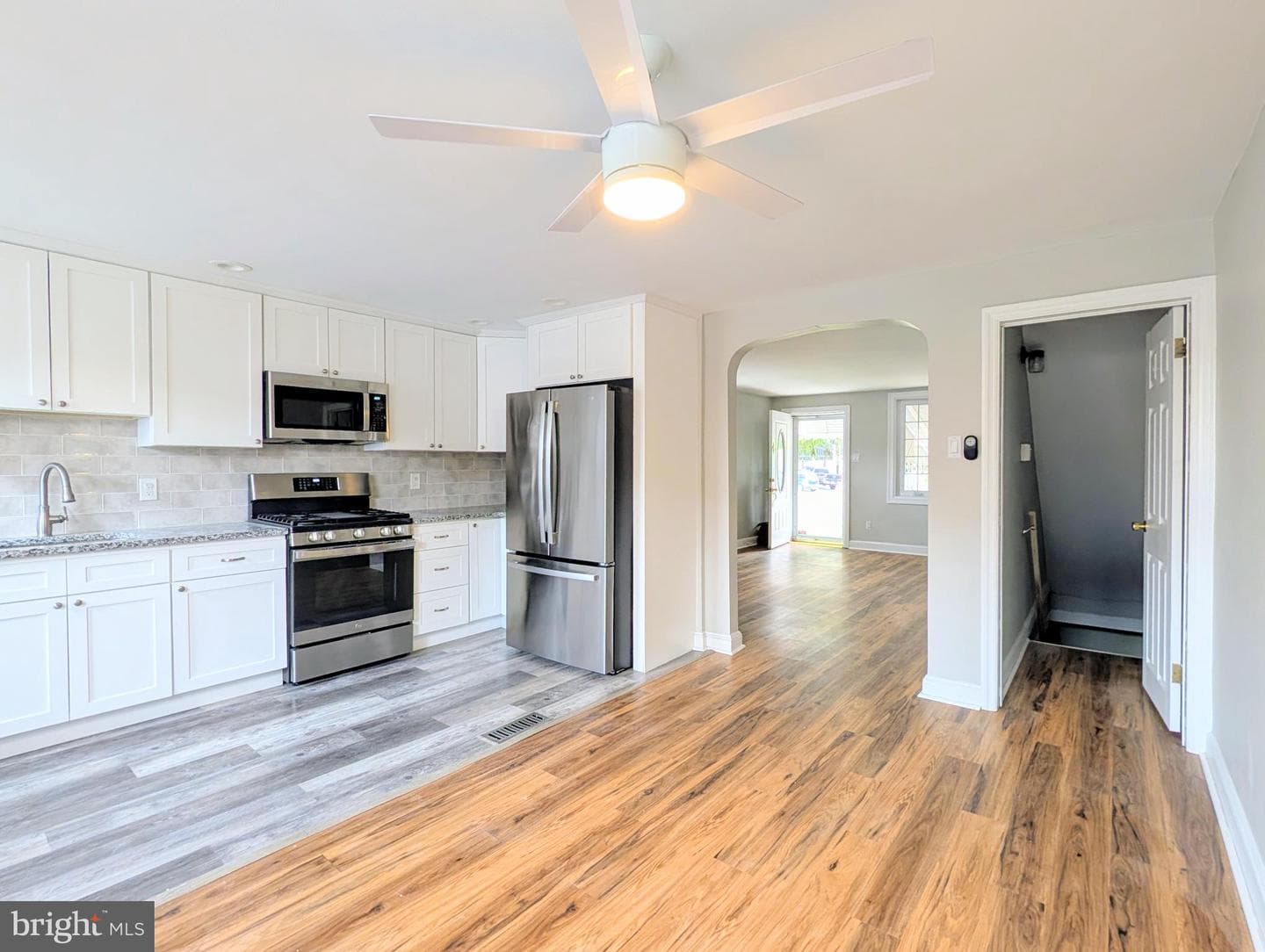 150 W Berkley Avenue photo 12