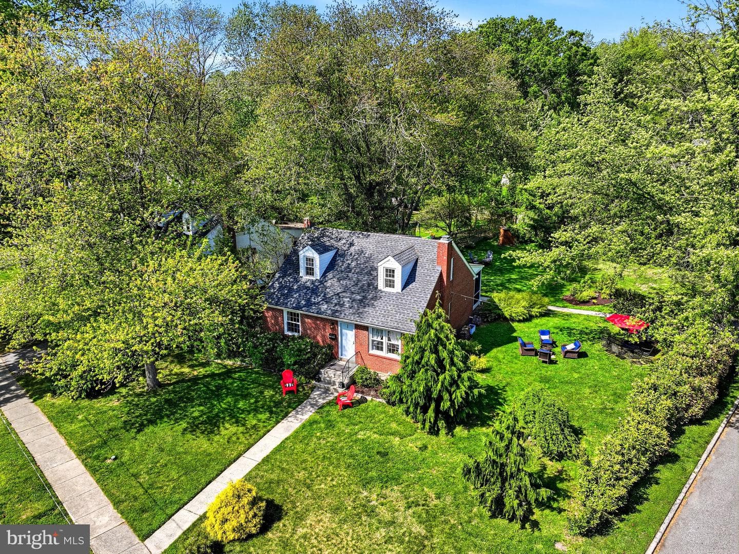 345 Haverford Pl photo 30