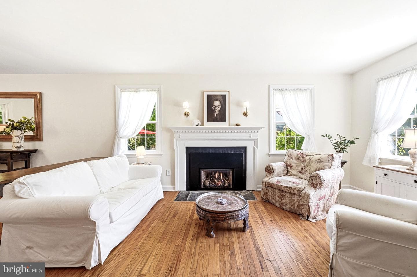 345 Haverford Pl photo 4