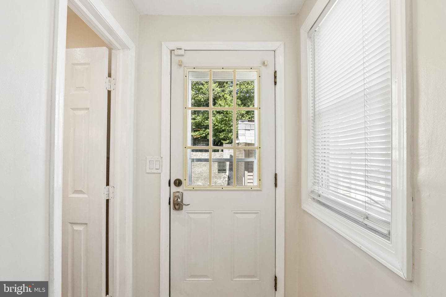 7407 Rogers Avenue photo 18