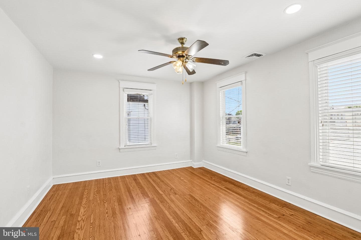 7407 Rogers Avenue photo 28