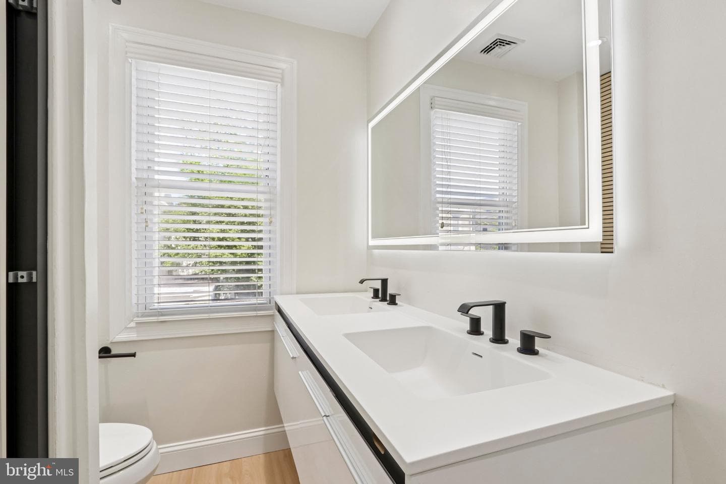 7407 Rogers Avenue photo 31