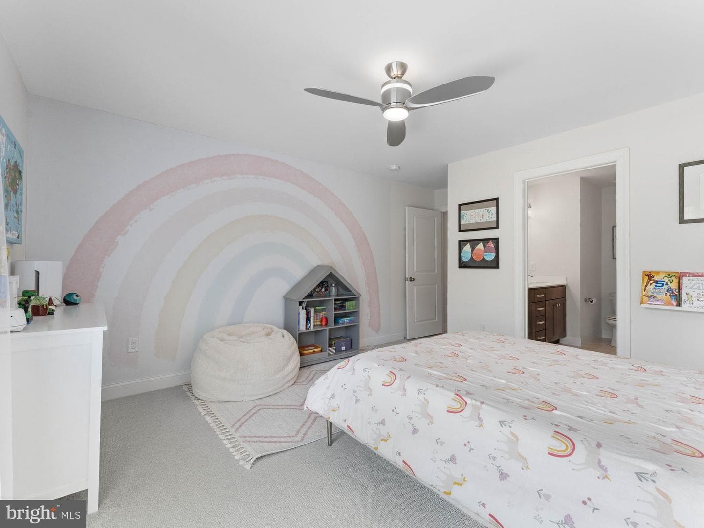 76 Hunters Lane photo 19