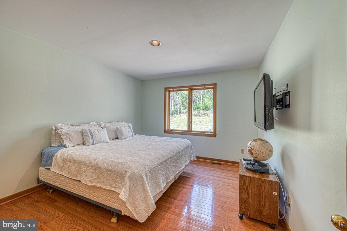 635 N Heilbron Drive photo 34