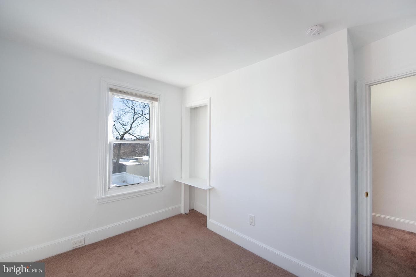 827 Aubrey Avenue photo 15