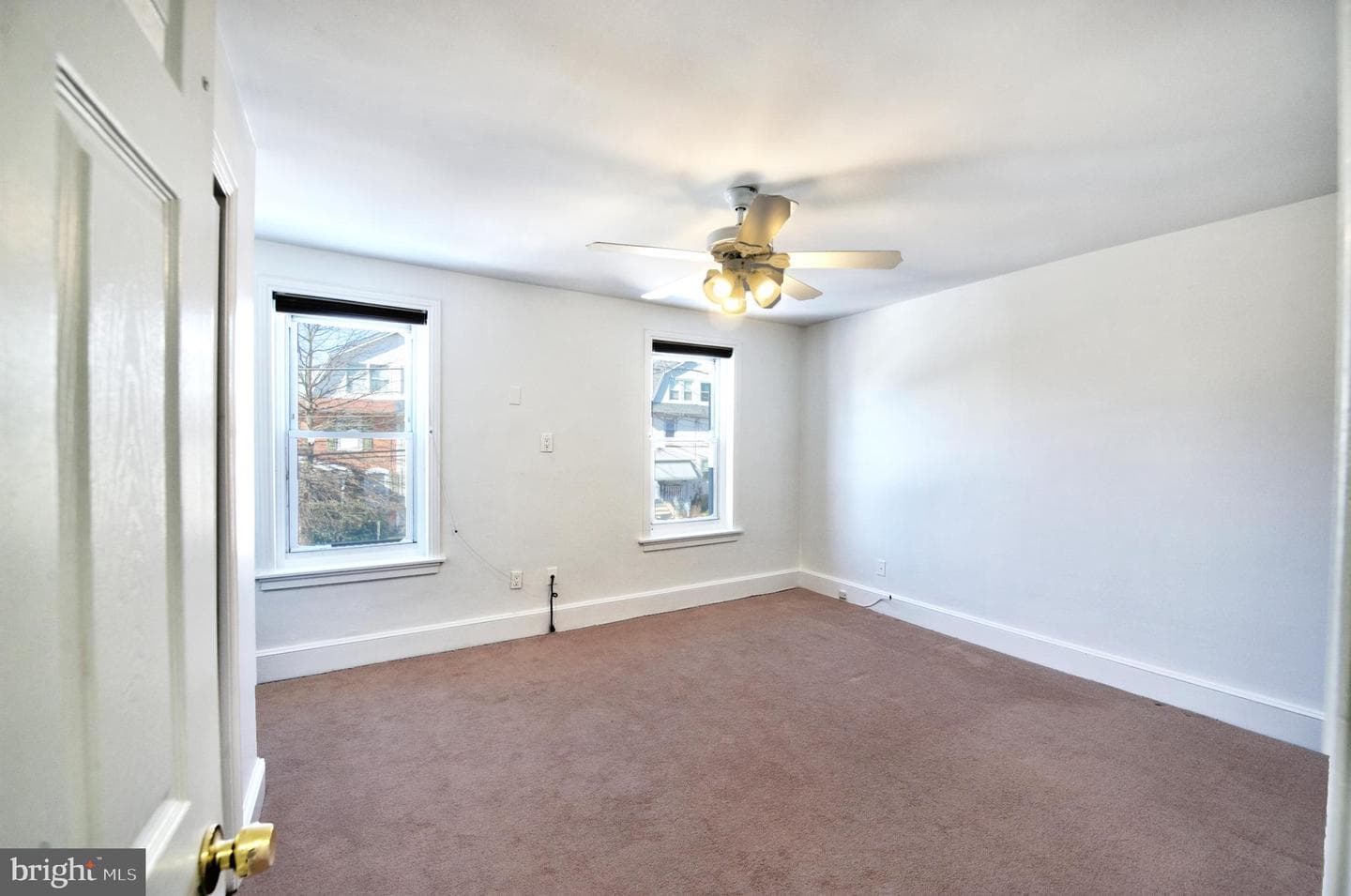 827 Aubrey Avenue photo 18