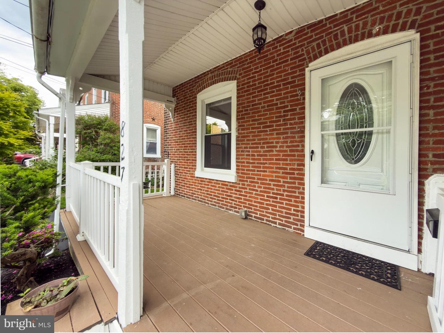 827 Aubrey Avenue photo 3
