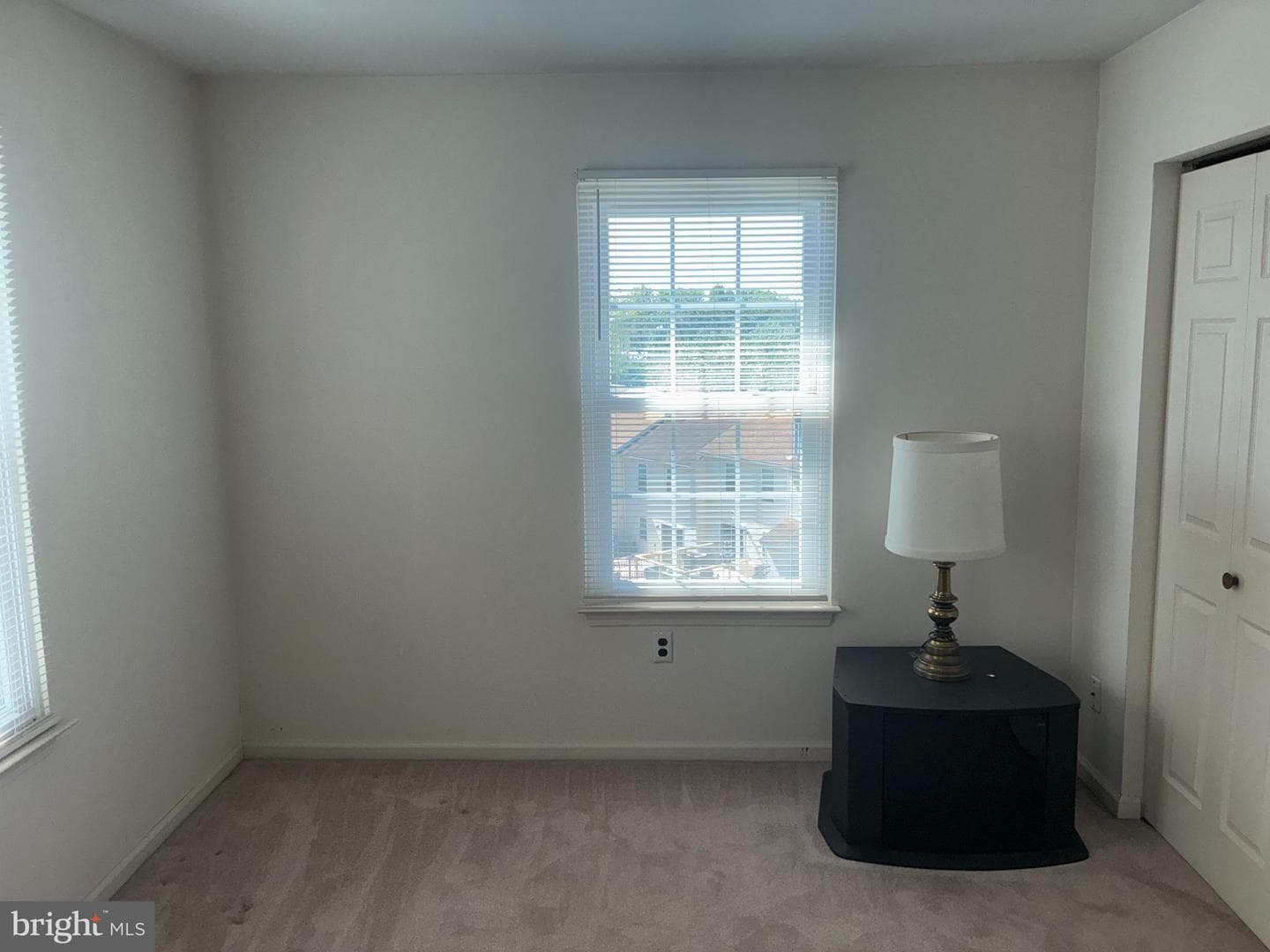 566 Applewood Court photo 20