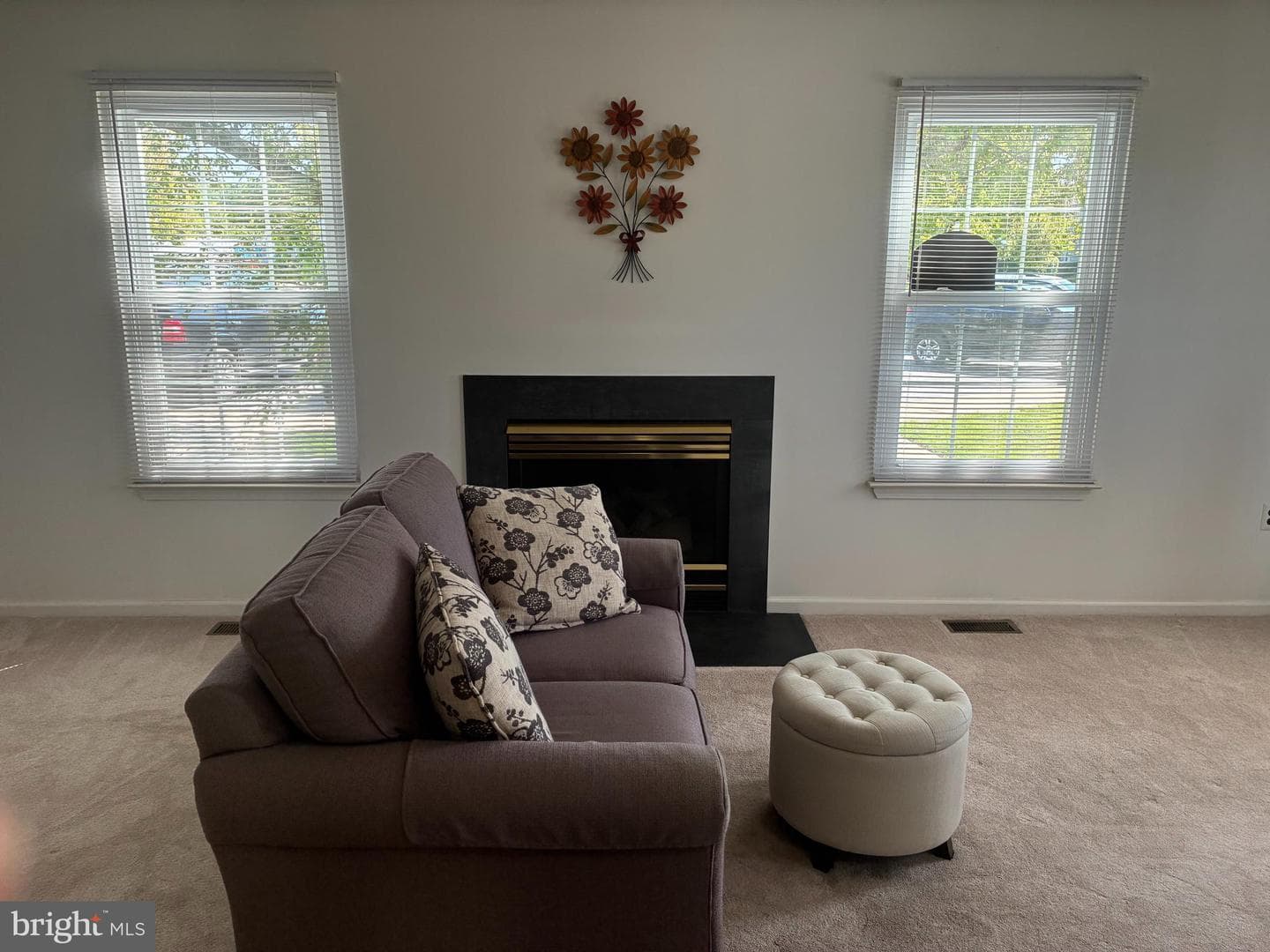 566 Applewood Court photo 9