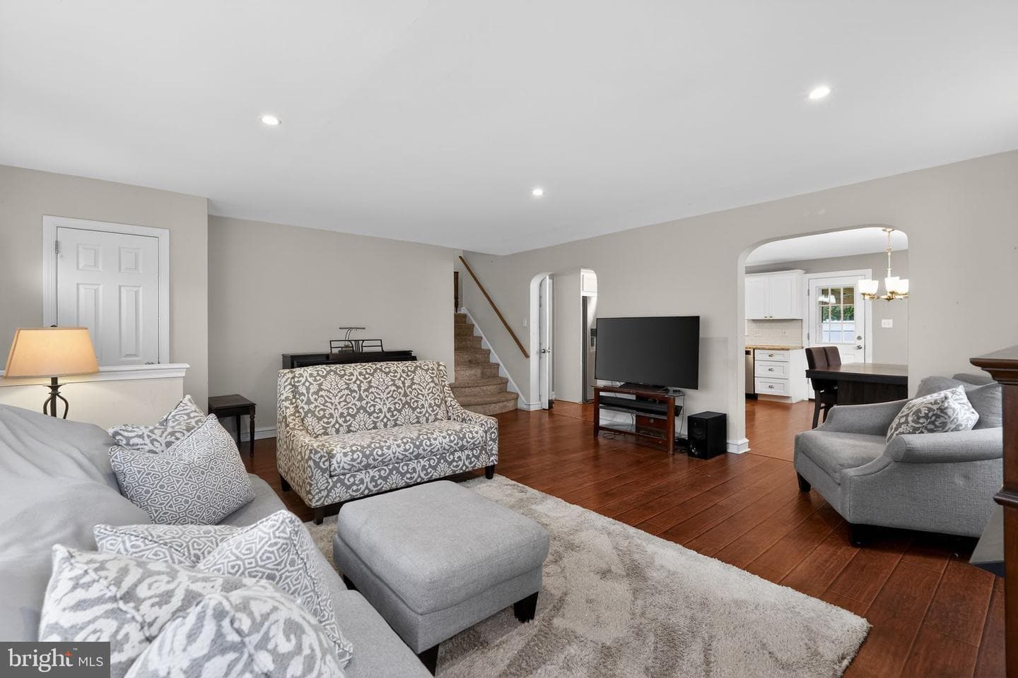 226 Canterbury Drive photo 8