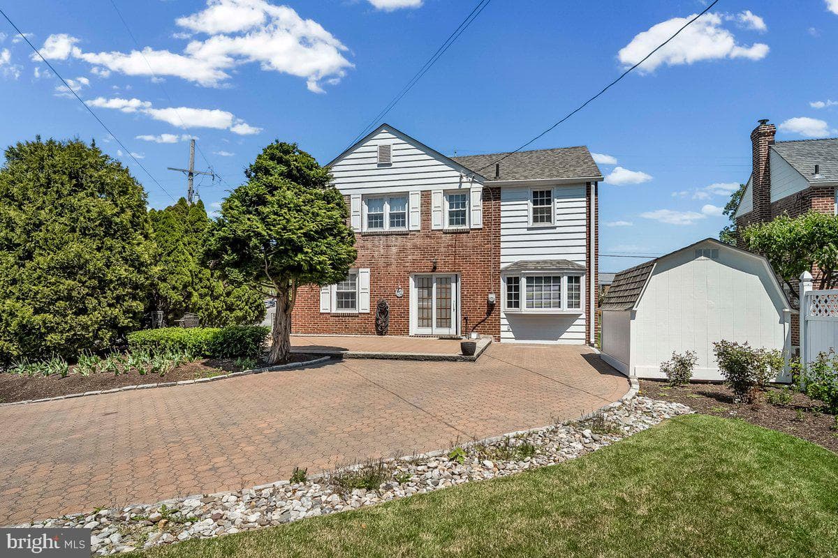 2432 W Chester Pike photo 7
