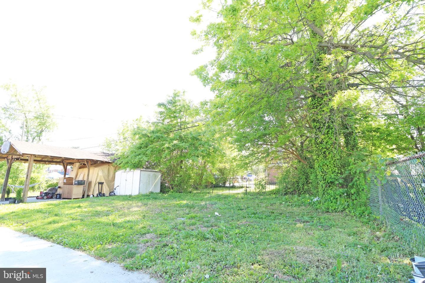 602 W South Avenue photo 45