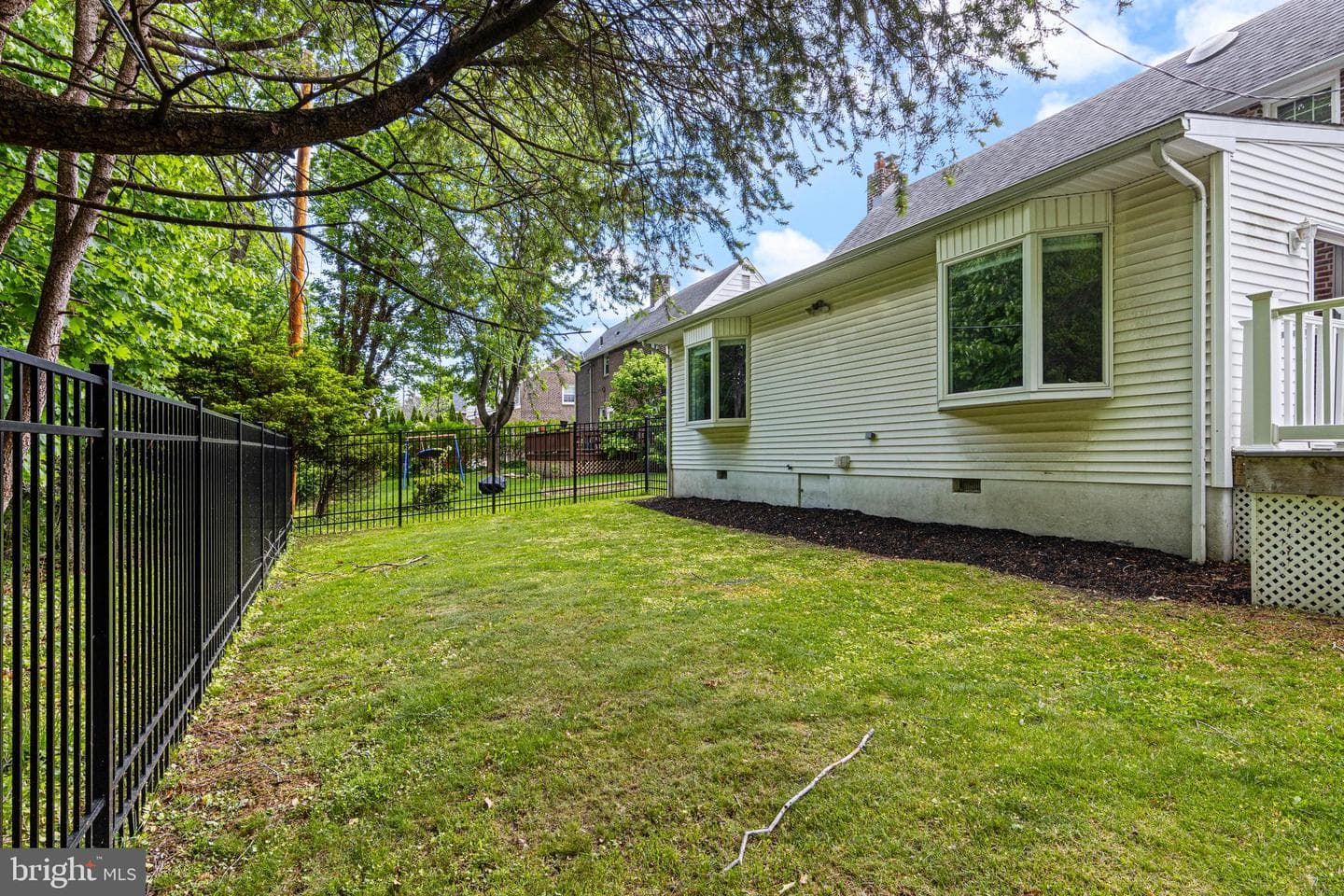 251 School Lane photo 48