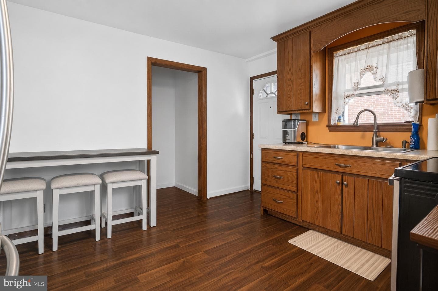 962 Thornton Road photo 3