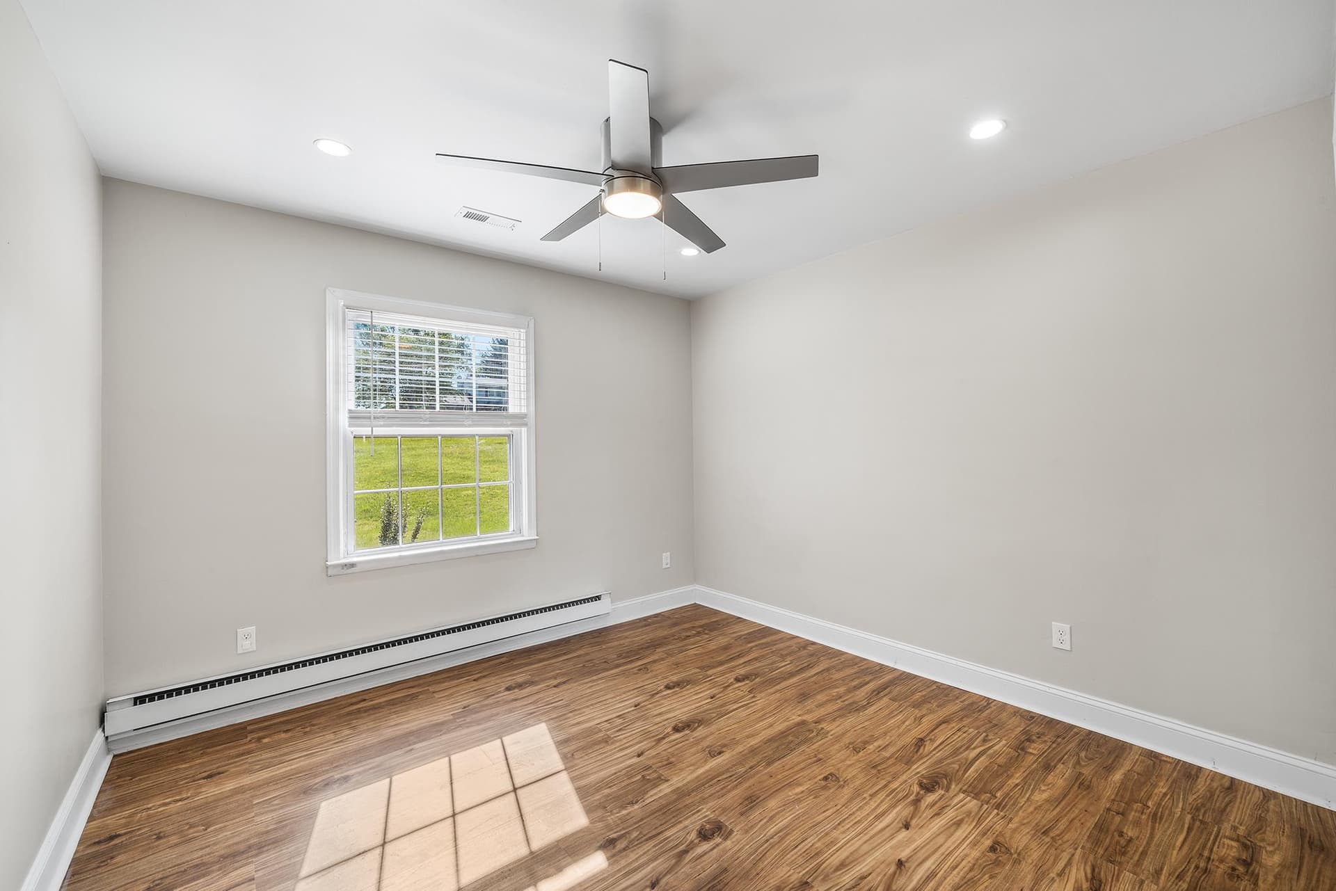 5214 Chichester Avenue photo 20