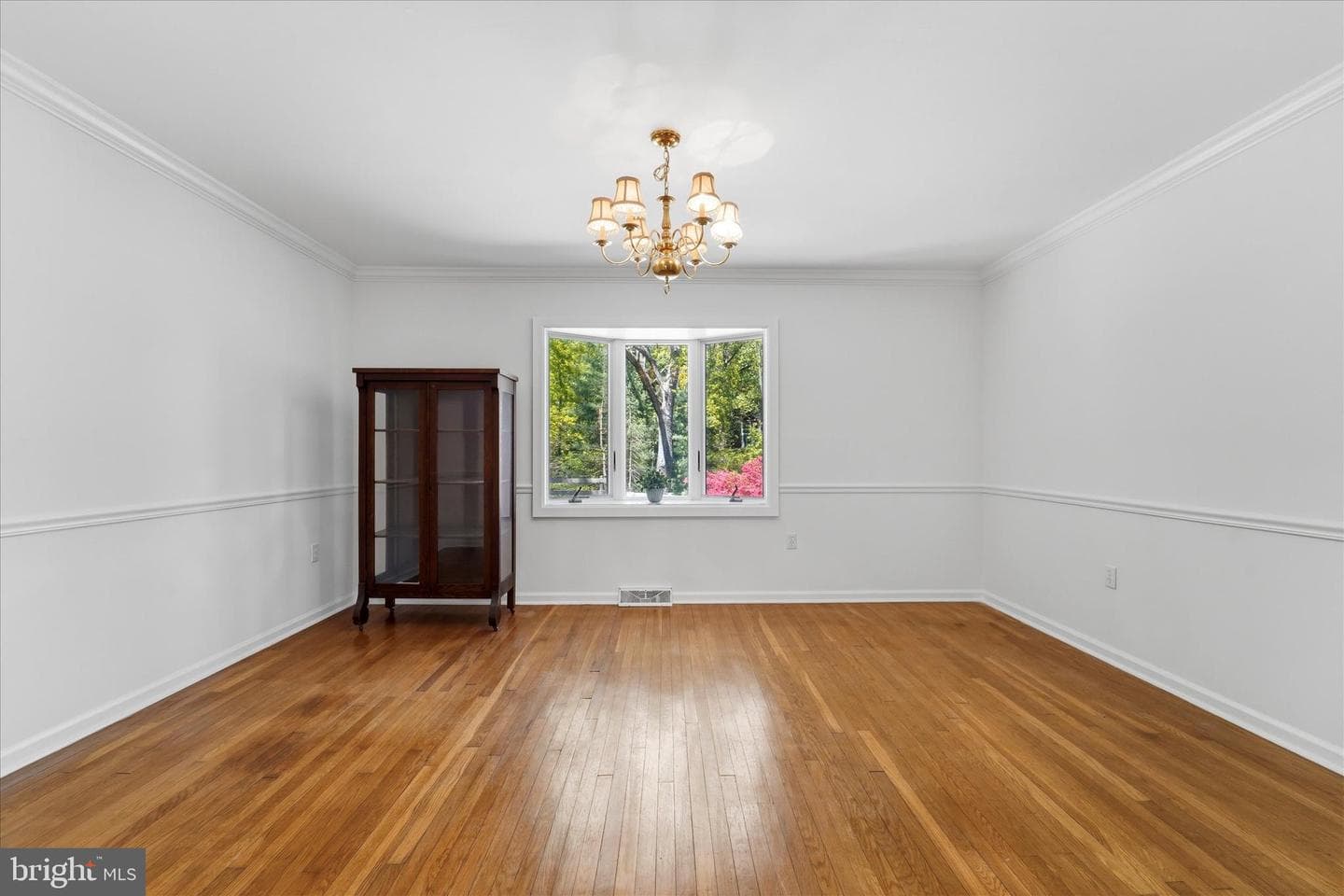 2 Woodbriar Drive photo 10