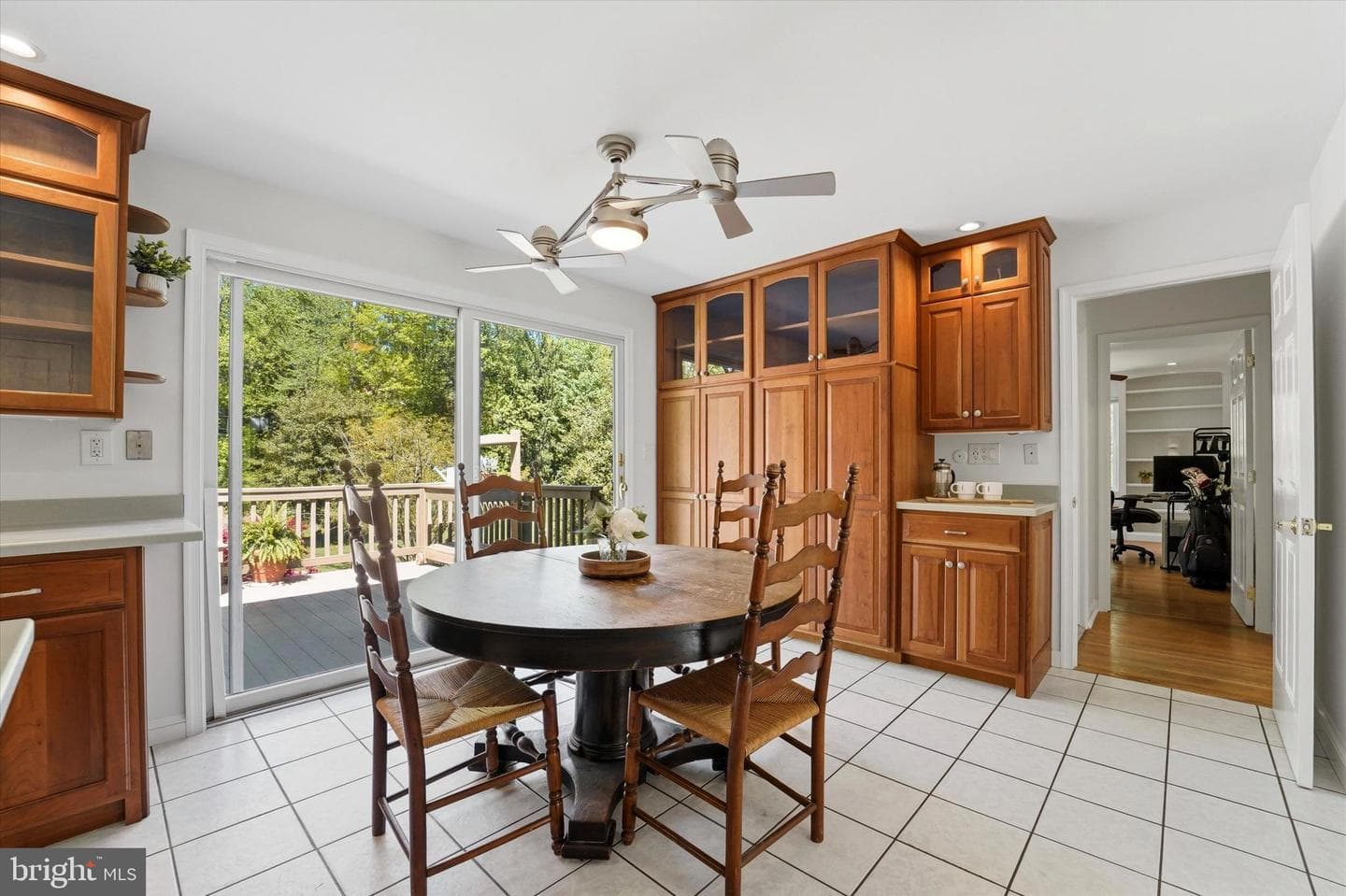 2 Woodbriar Drive photo 19