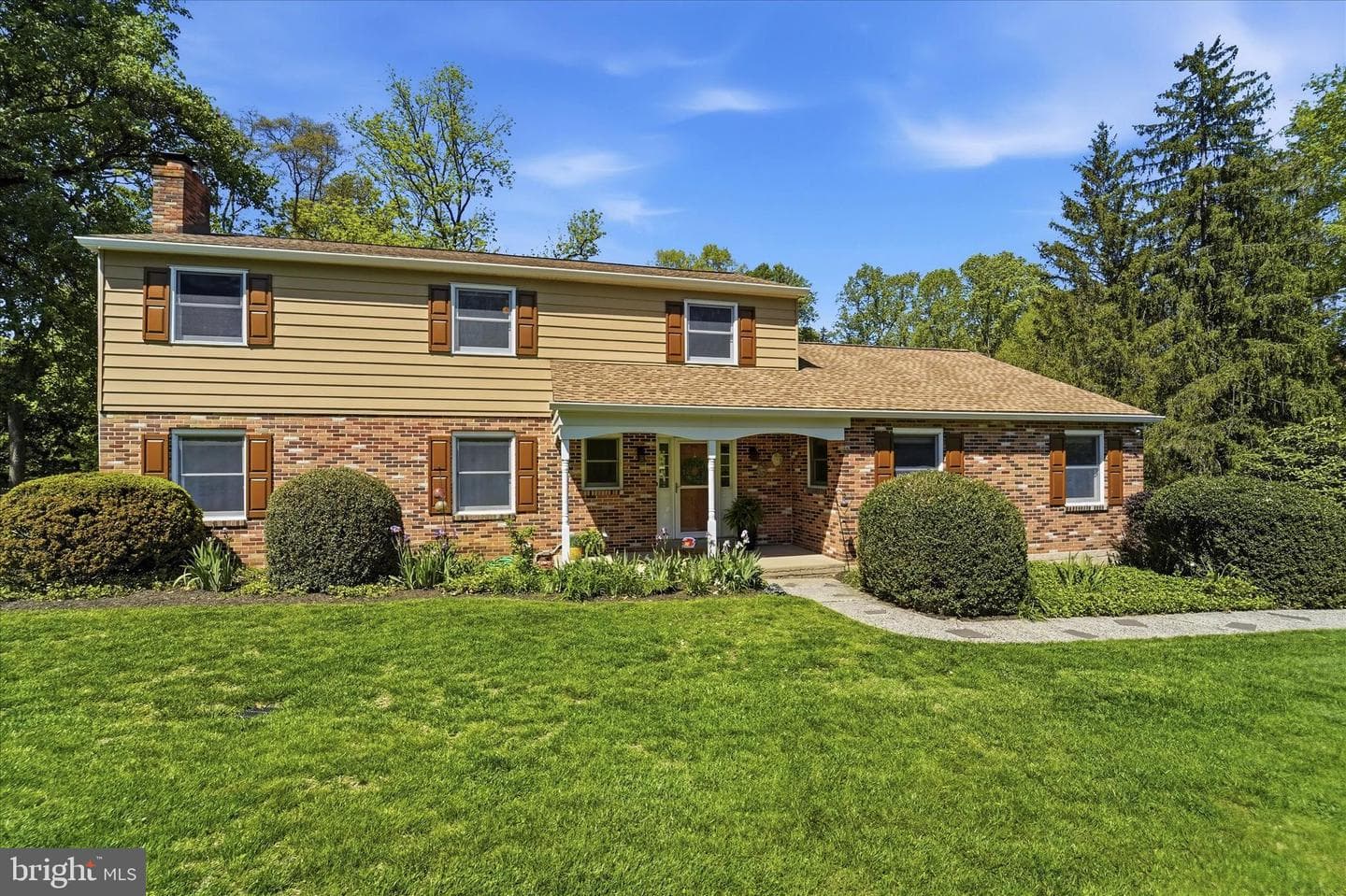 2 Woodbriar Drive photo 56