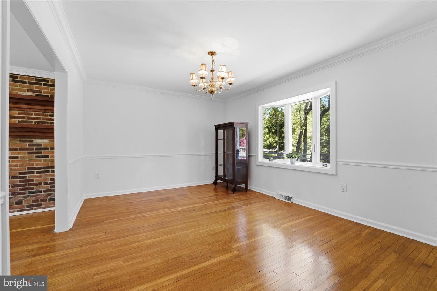 2 Woodbriar Drive photo 9