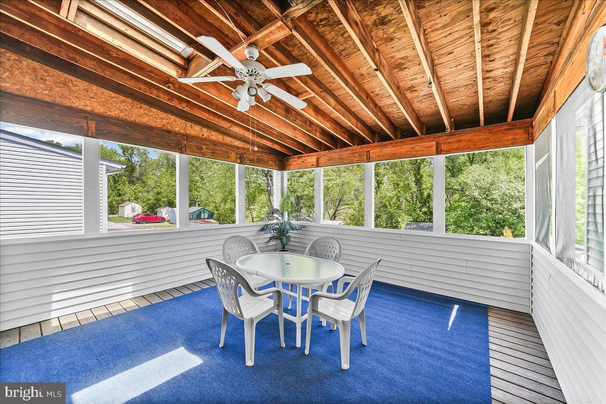 302 Lakeview Drive photo 15