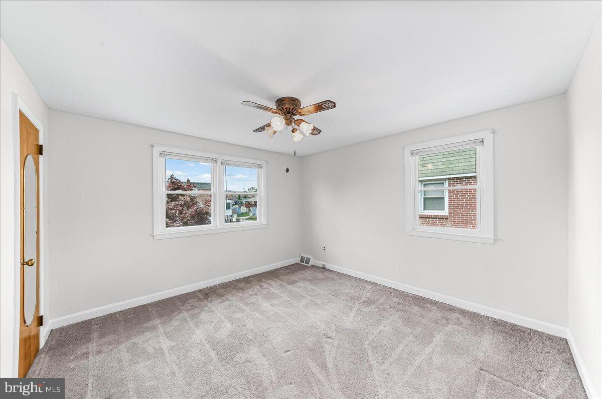 302 Lakeview Drive photo 18