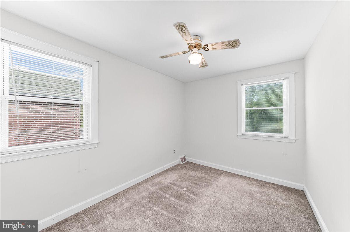 302 Lakeview Drive photo 21