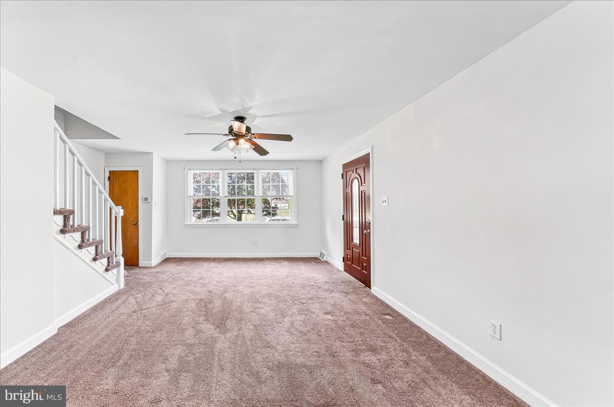 302 Lakeview Drive photo 6
