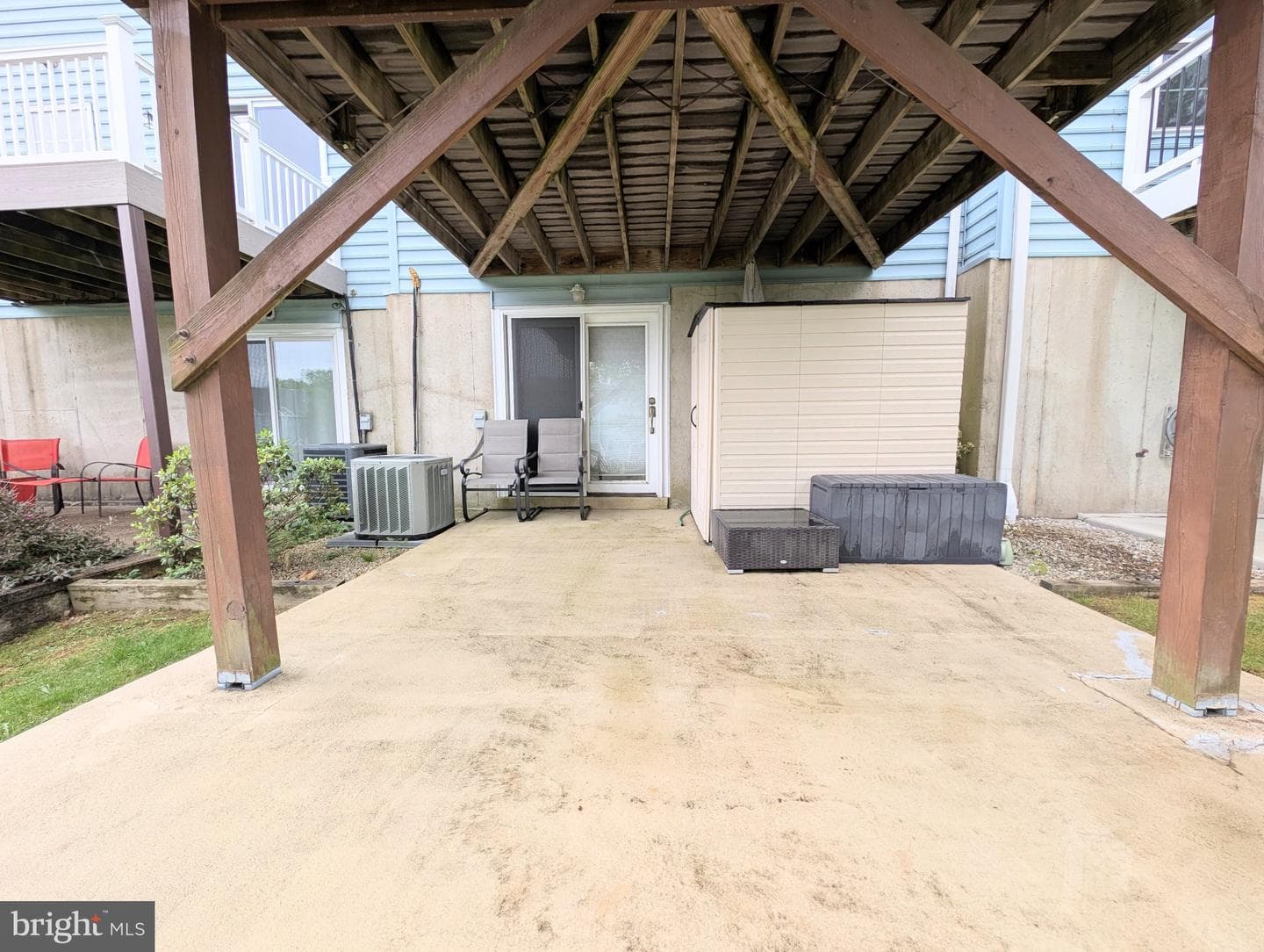 552 Applewood Court photo 32