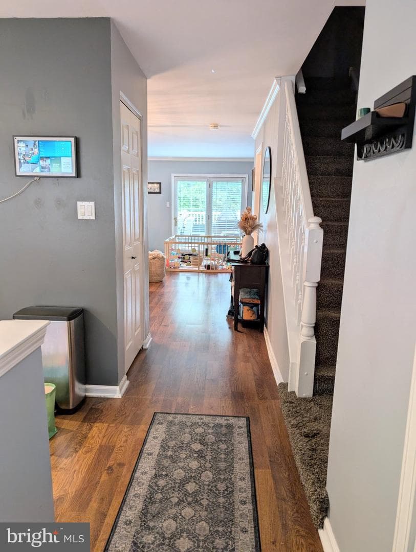552 Applewood Court photo 4
