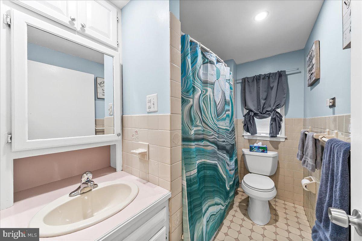 408 Carlisle Avenue photo 12