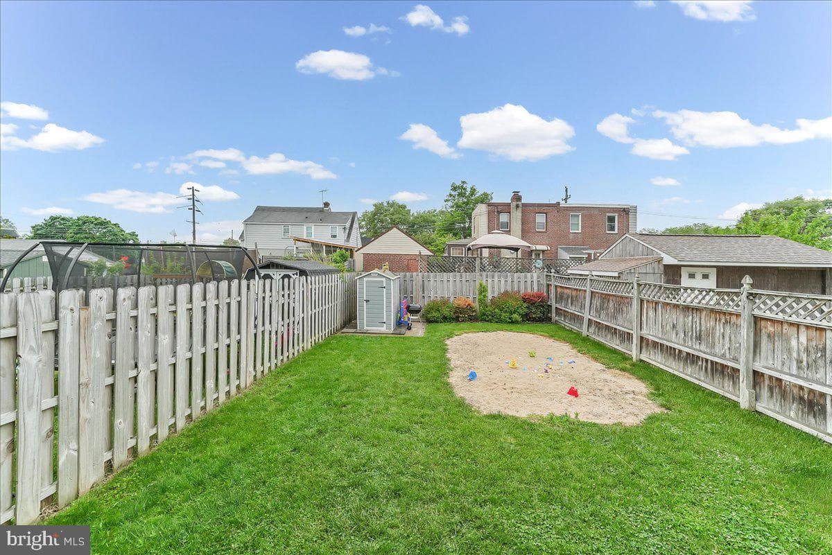 408 Carlisle Avenue photo 16