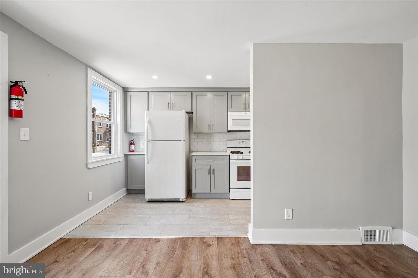 306 Pine Street photo 14
