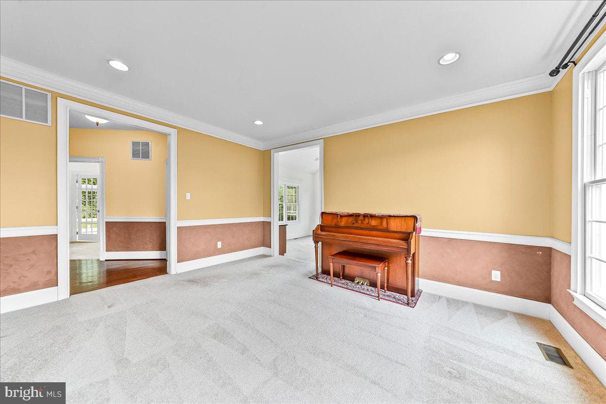 13 Evergreen Place photo 12