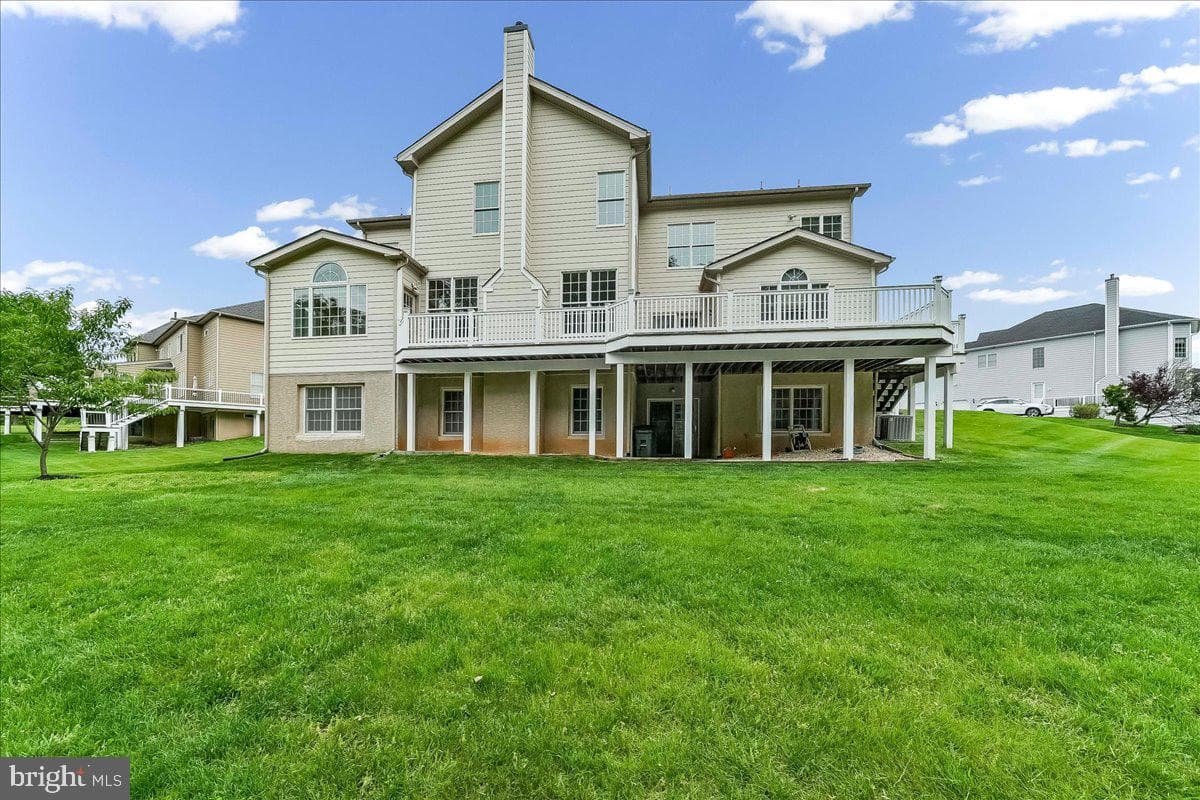 13 Evergreen Place photo 26