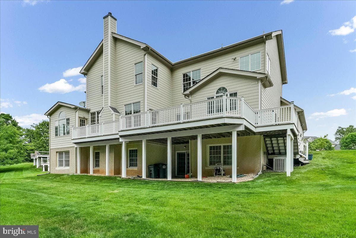 13 Evergreen Place photo 27