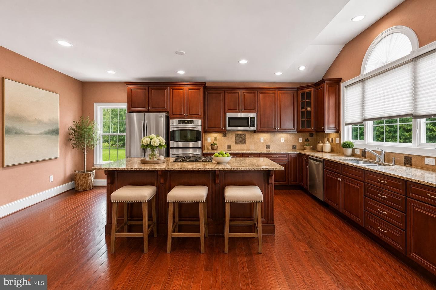 13 Evergreen Place photo 3