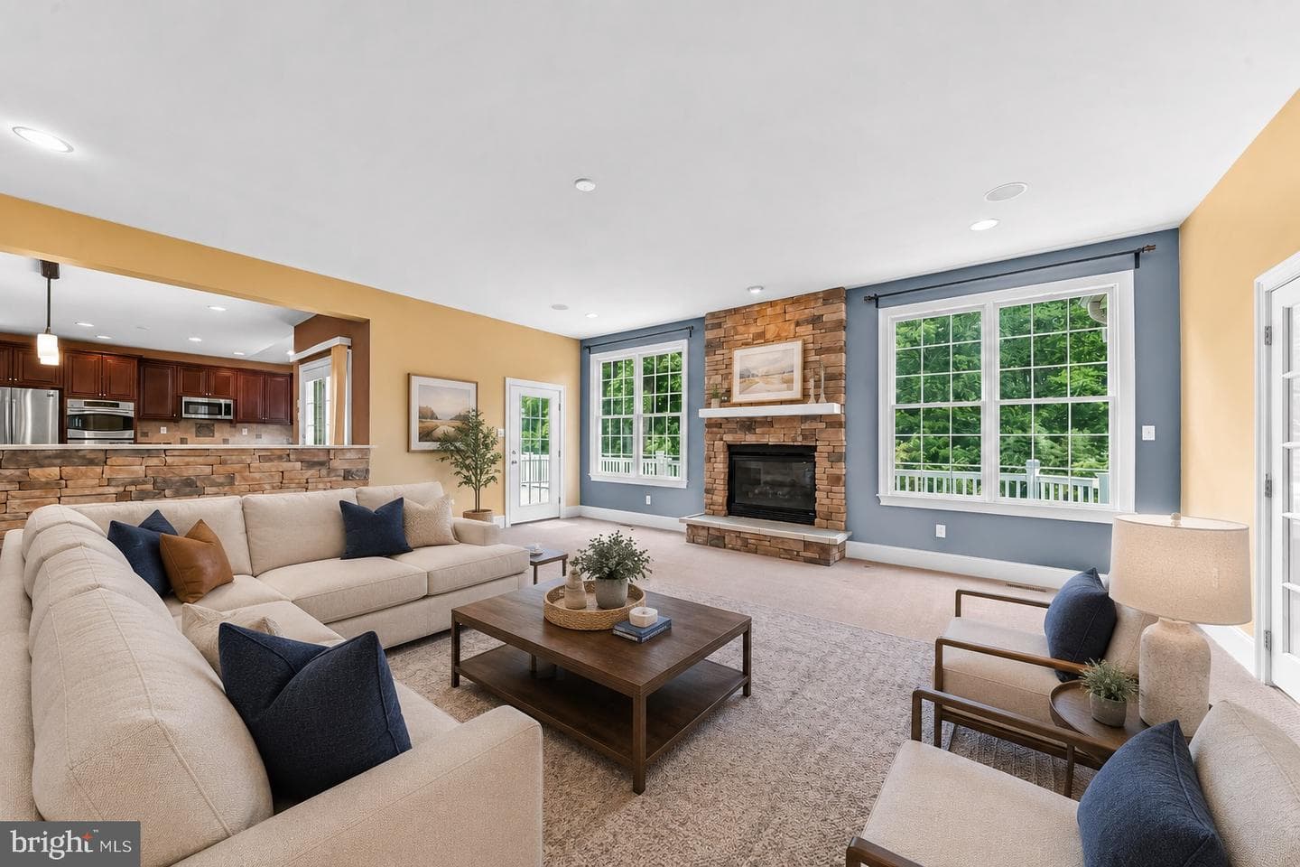 13 Evergreen Place photo 8