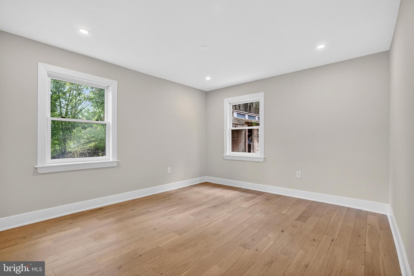 135 Bryn Mawr Avenue photo 20