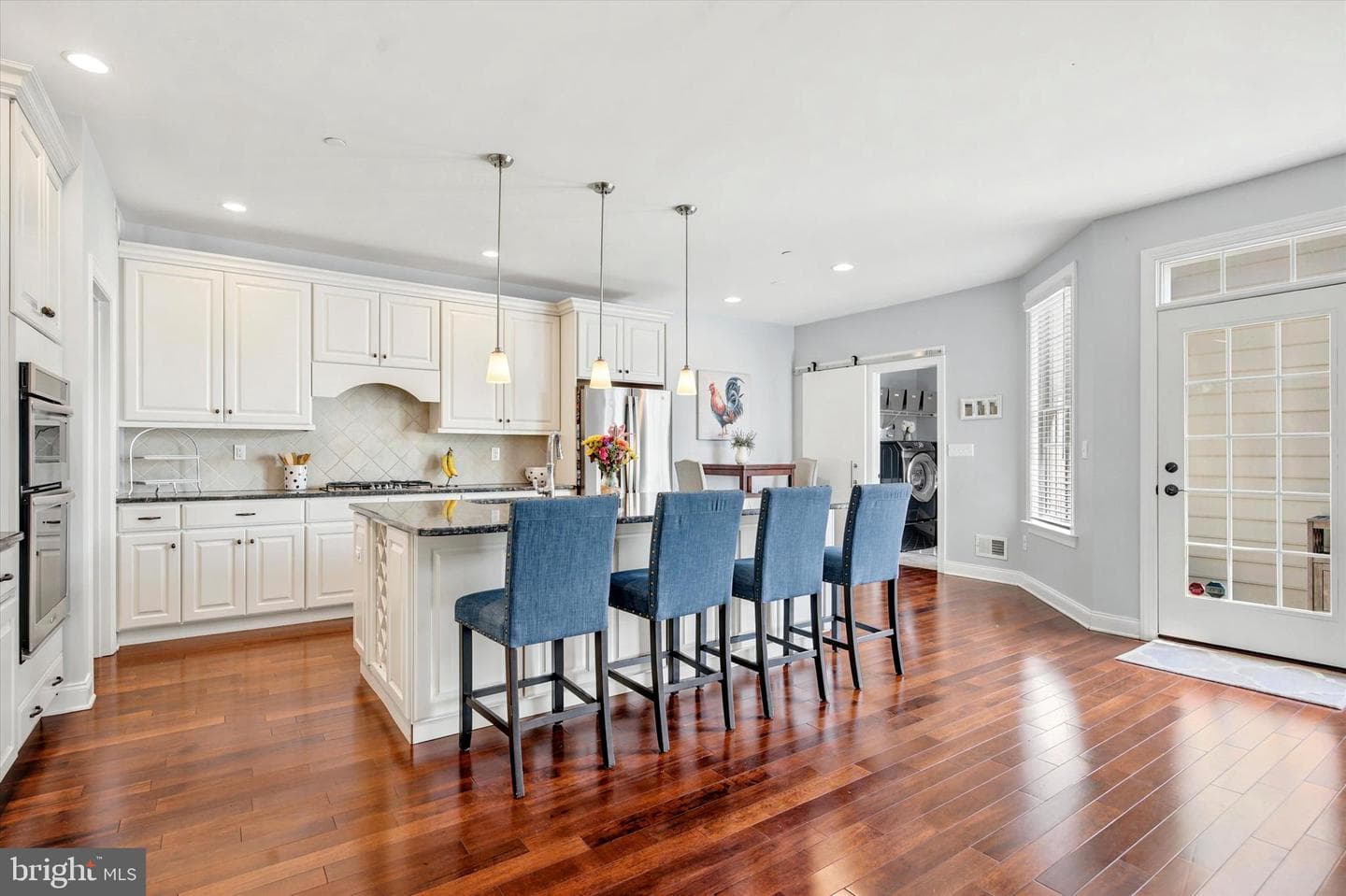 3702 Liseter Gardens photo 14