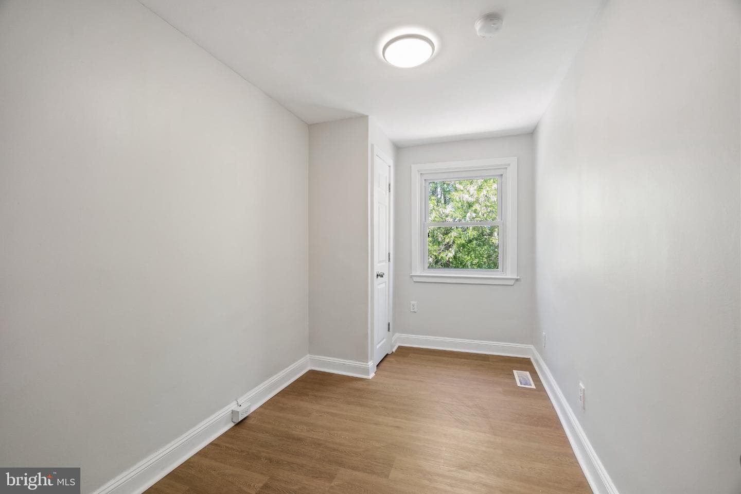 220 Houston Street photo 17
