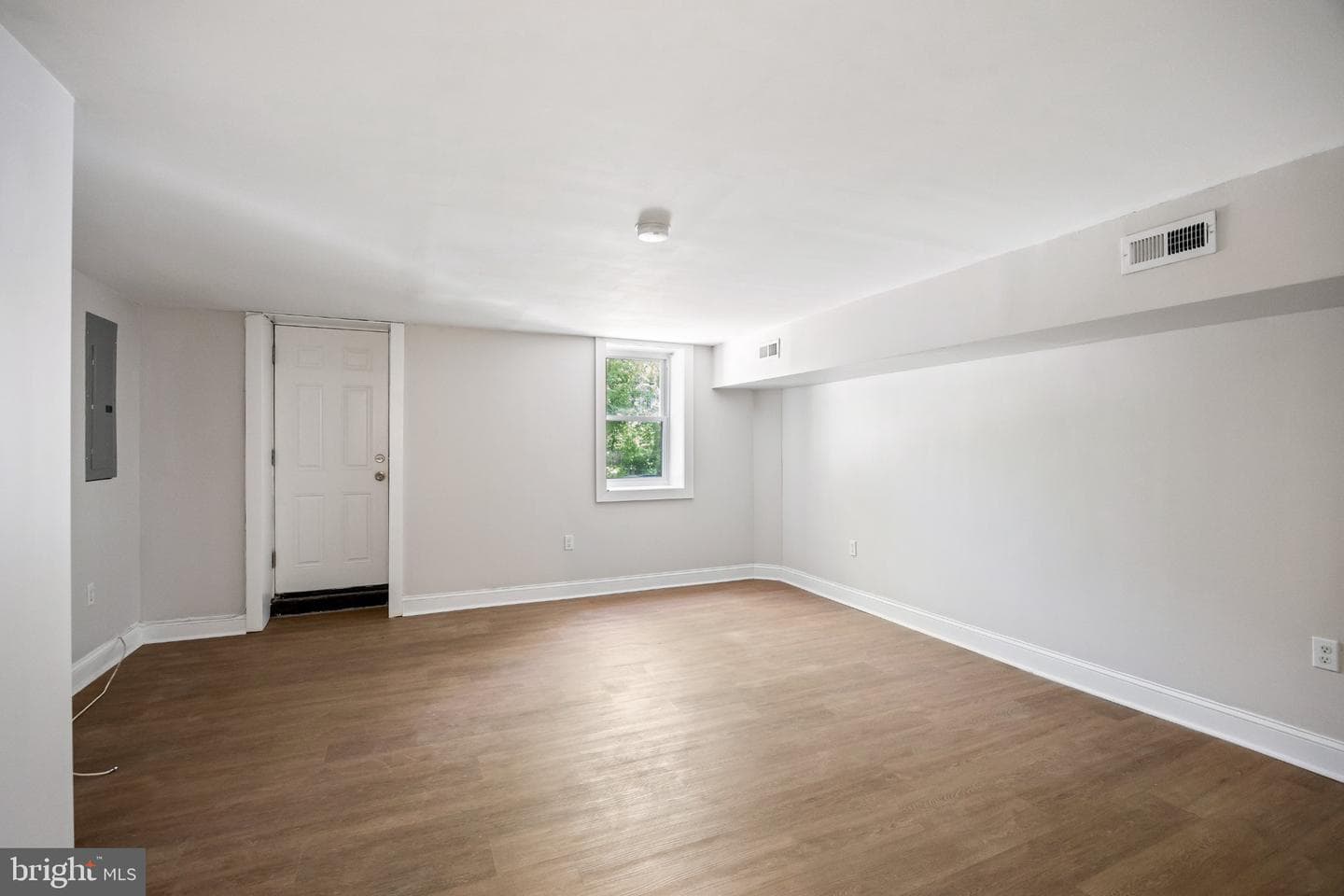 220 Houston Street photo 18