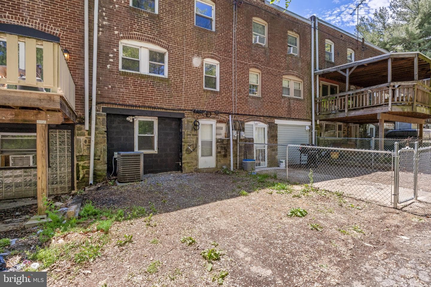 220 Houston Street photo 23