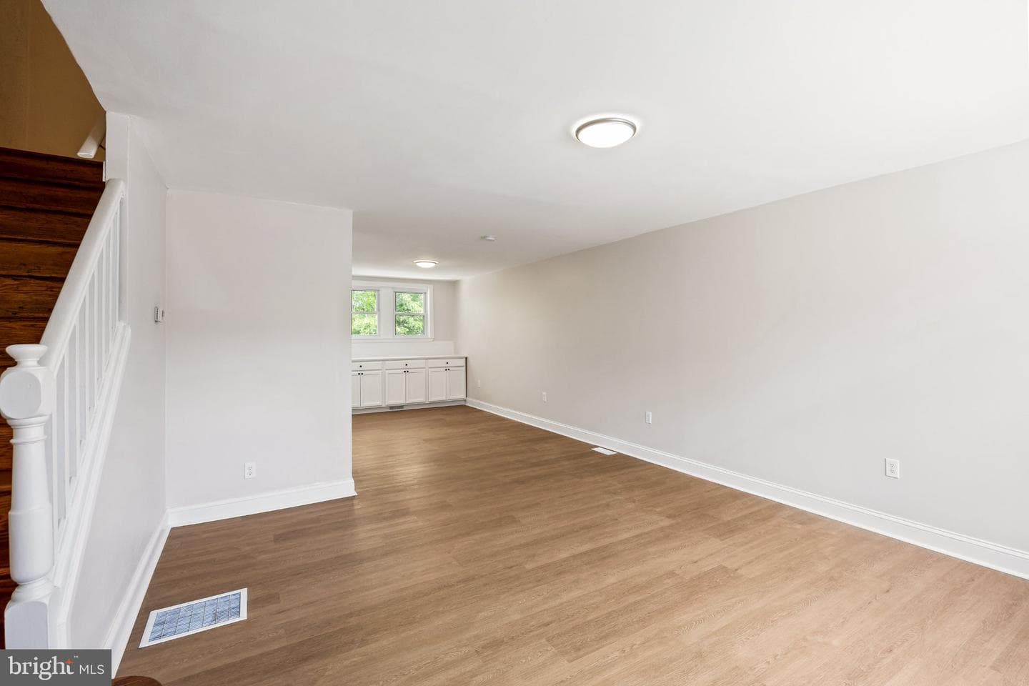 220 Houston Street photo 6